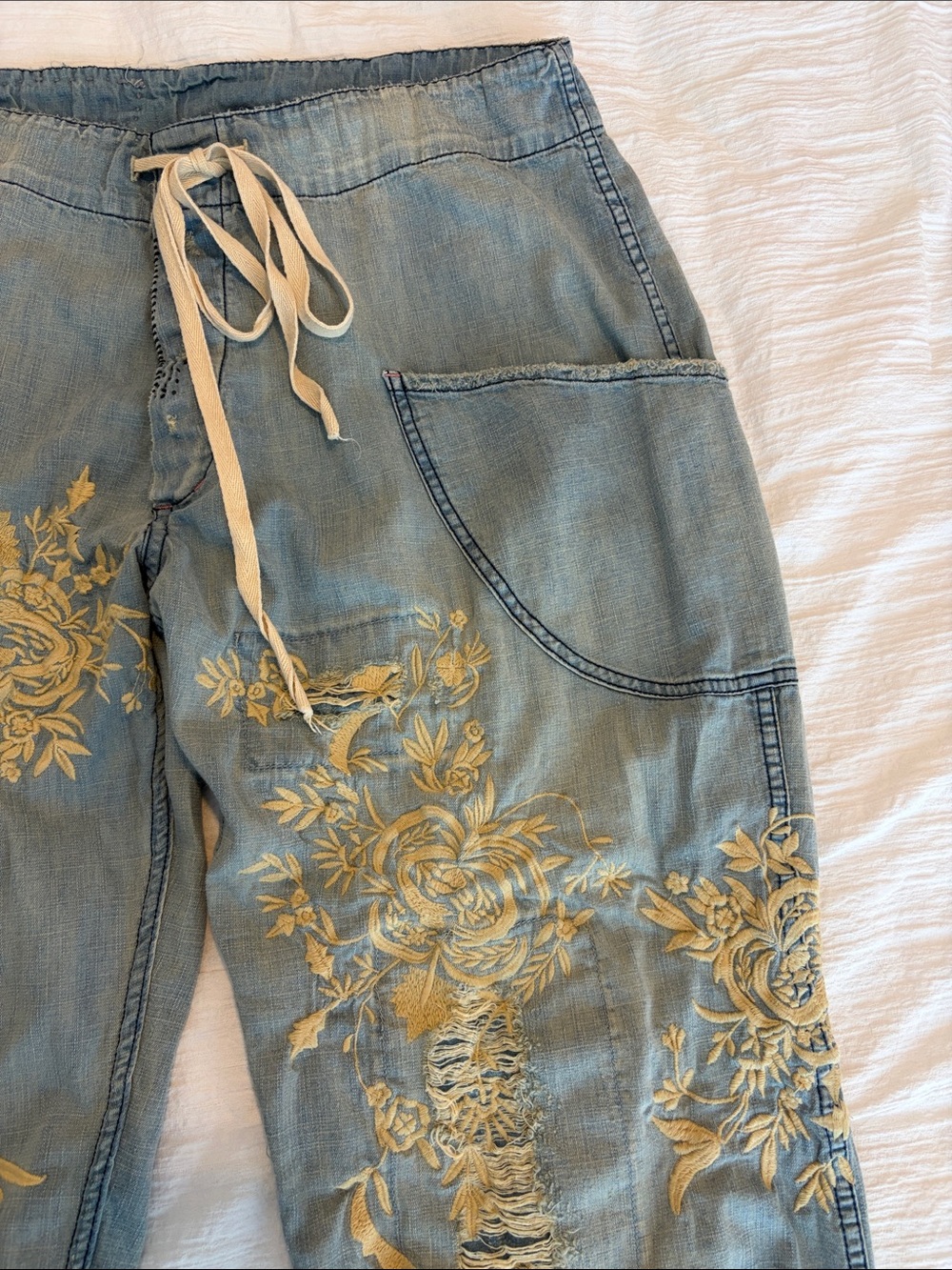 Magnolia Pearl Okeefe Embroidered Jeans - Picture 3 of 16